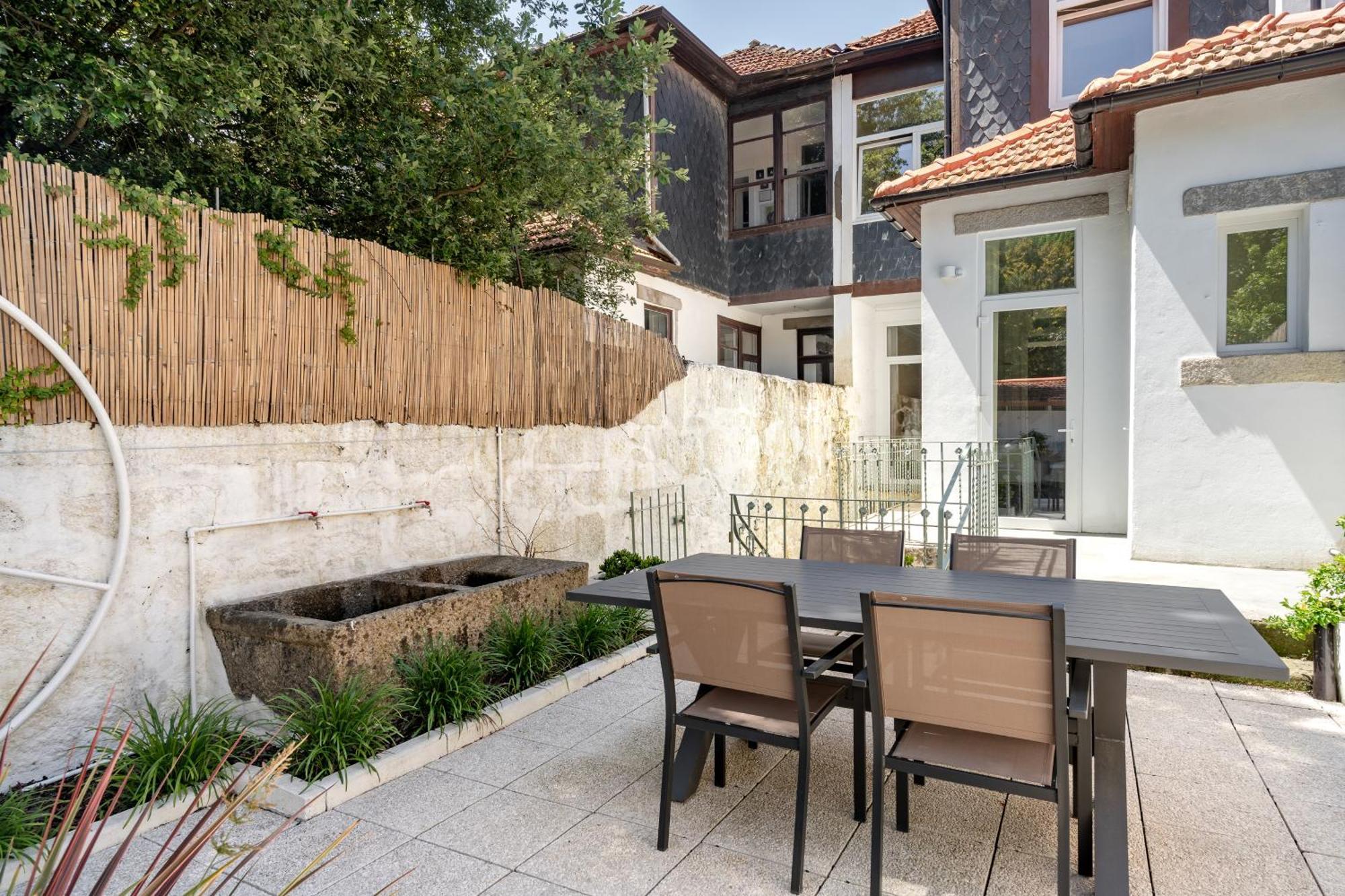 Downtown Grand Houses Porto Luaran gambar