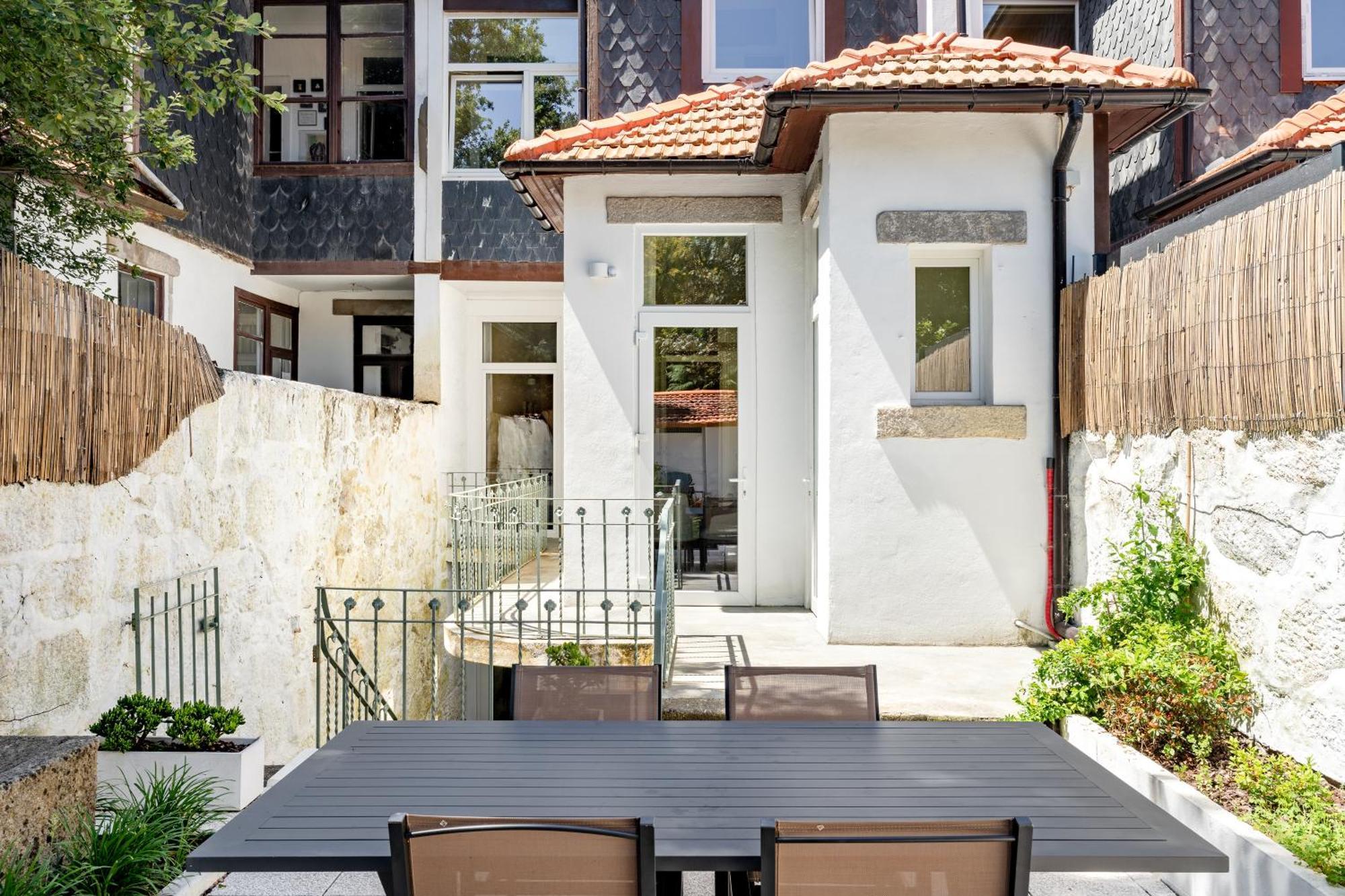 Downtown Grand Houses Porto Luaran gambar
