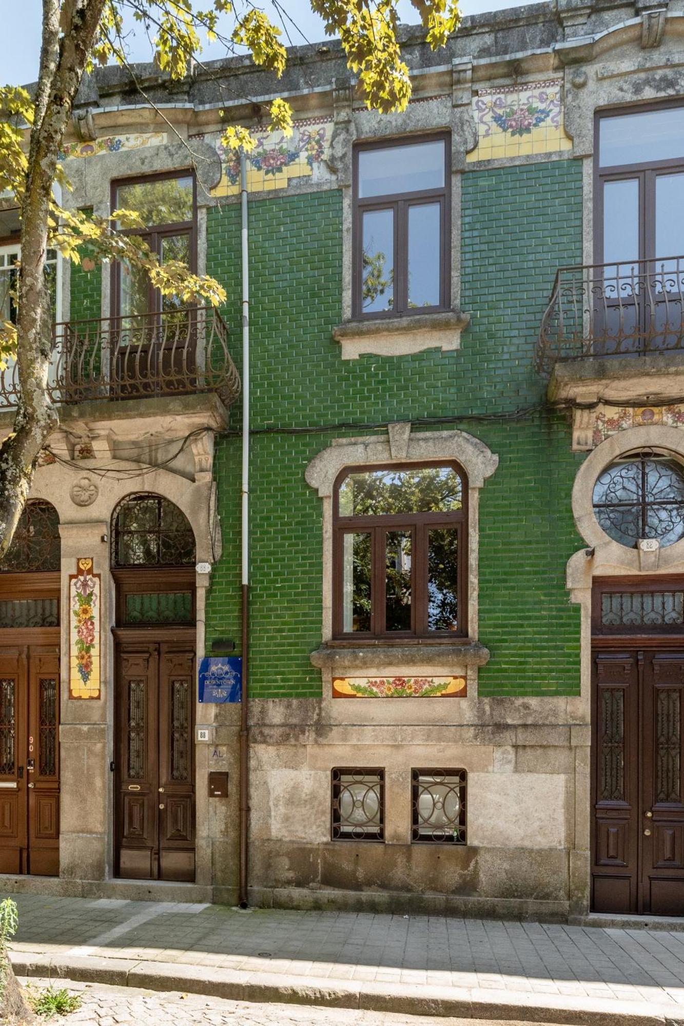 Downtown Grand Houses Porto Luaran gambar